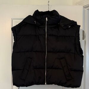 EUC Abercrombie & Fitch Black Quilted Vest